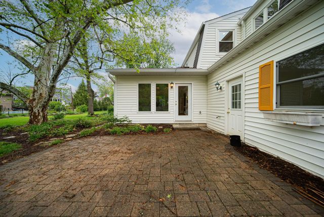 912 Colony Way, Columbus, OH 43235