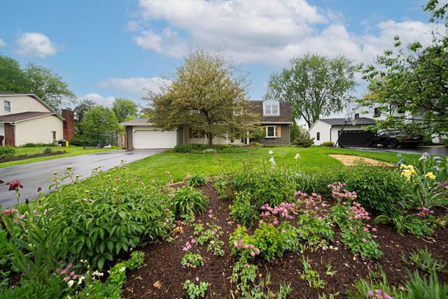 912 Colony Way, Columbus, OH 43235