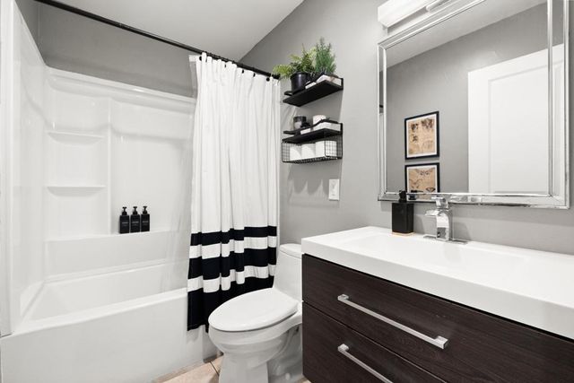 77245 Indiana Avenue, Palm Desert, CA 92211