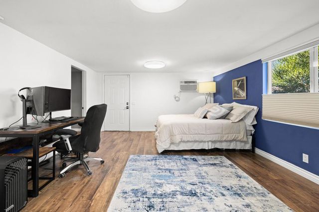 77245 Indiana Avenue, Palm Desert, CA 92211