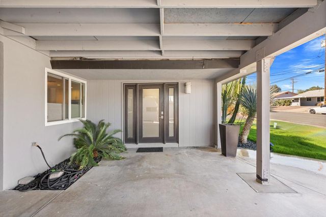 77245 Indiana Avenue, Palm Desert, CA 92211