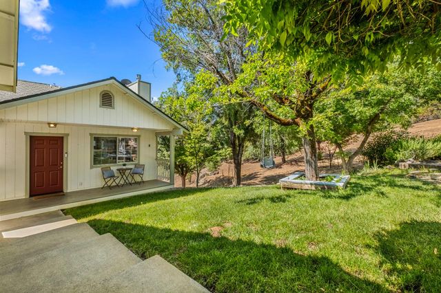 5045 Free Fox Ln, Placerville, CA 95667