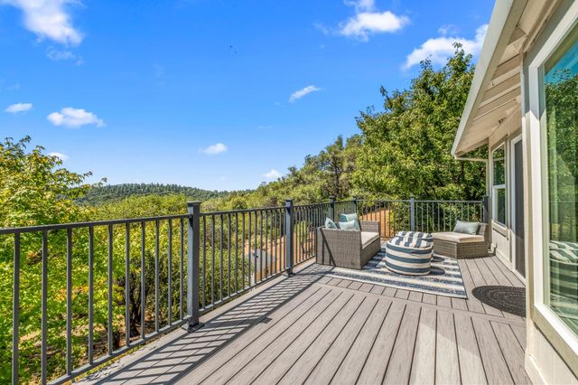 5045 Free Fox Ln, Placerville, CA 95667