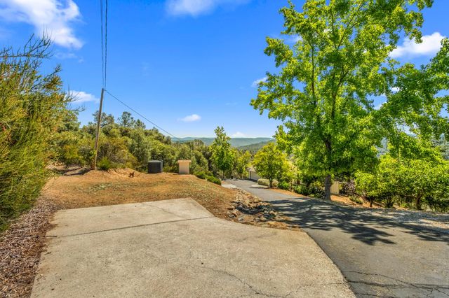 5045 Free Fox Ln, Placerville, CA 95667