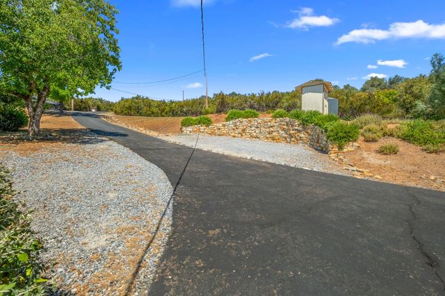 5045 Free Fox Ln, Placerville, CA 95667