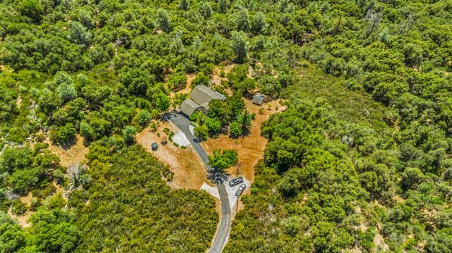 5045 Free Fox Ln, Placerville, CA 95667