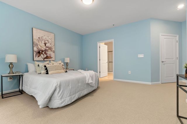 220 Martins Lndg 107, North Reading, MA 01864