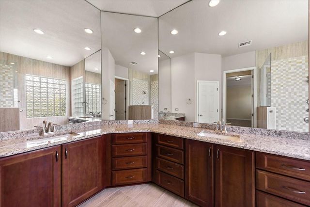 7699 ARALIA WAY, Seminole, FL 33777