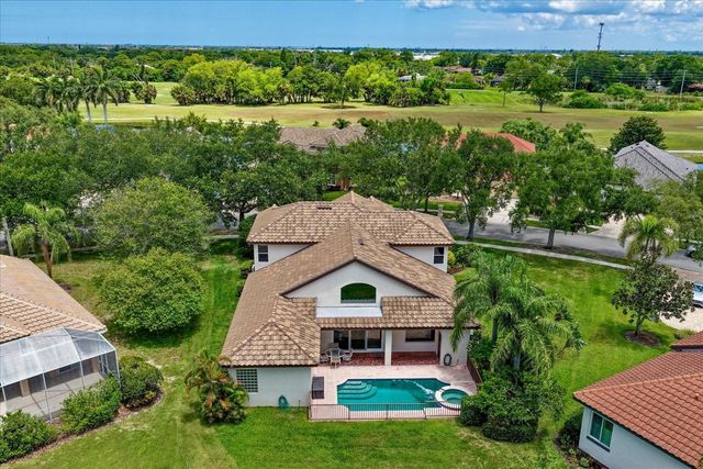 7699 ARALIA WAY, Seminole, FL 33777