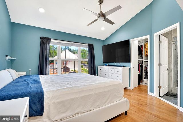 12887 HUNTERBROOK DR, Woodbridge, VA 22192