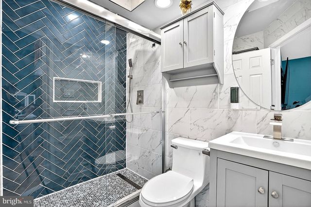 12887 HUNTERBROOK DR, Woodbridge, VA 22192