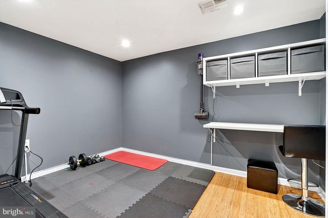 12887 HUNTERBROOK DR, Woodbridge, VA 22192