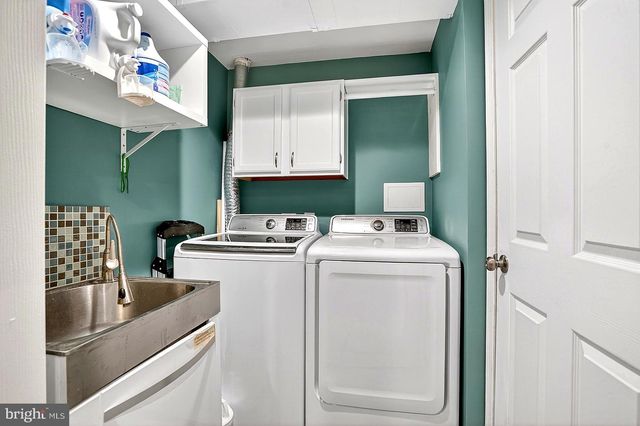 12887 HUNTERBROOK DR, Woodbridge, VA 22192