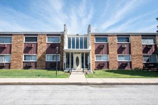 1313B S Rebecca Road 210, Lombard, IL 60148