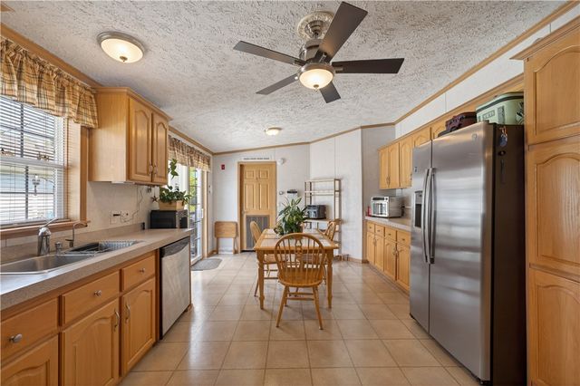 96 Songbird Lane, Tiverton, RI 02878