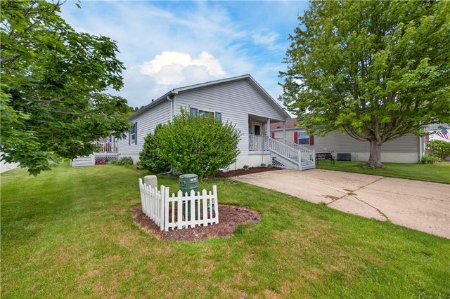 96 Songbird Lane, Tiverton, RI 02878