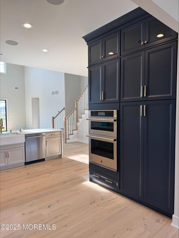 47 Sofia Drive, Manalapan, NJ 07726