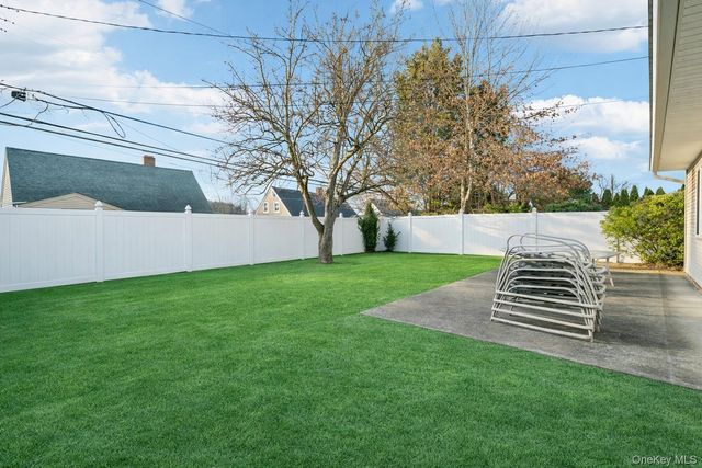 56 Jester Lane, Levittown, NY 11756