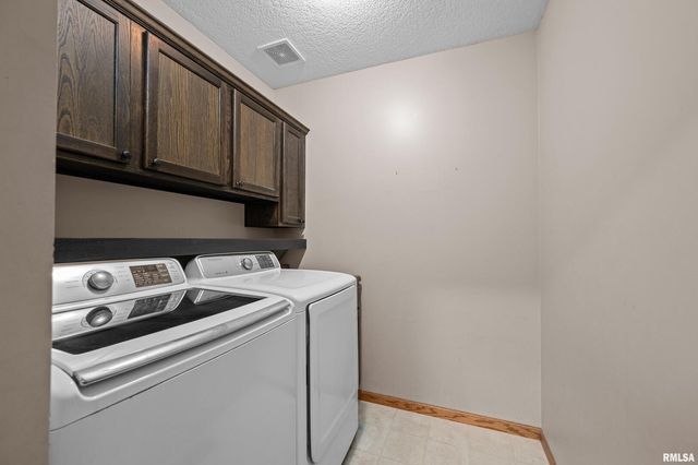 1405 E 7TH Street, Coal Valley, IL 61240