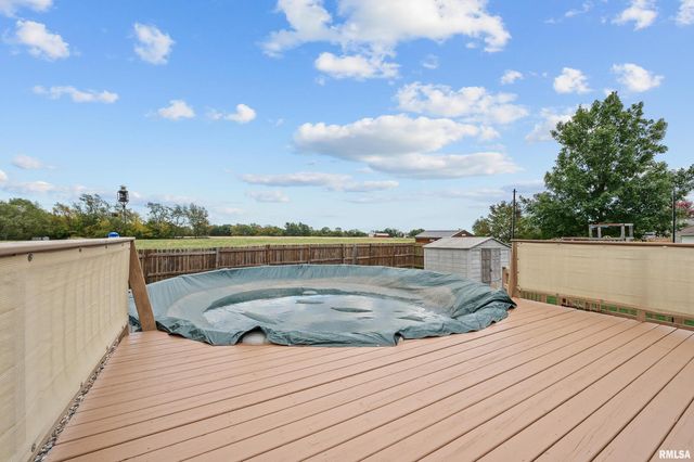 1405 E 7TH Street, Coal Valley, IL 61240