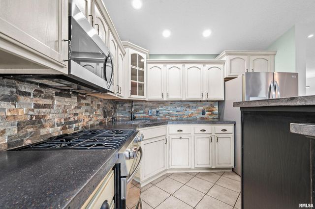 1405 E 7TH Street, Coal Valley, IL 61240