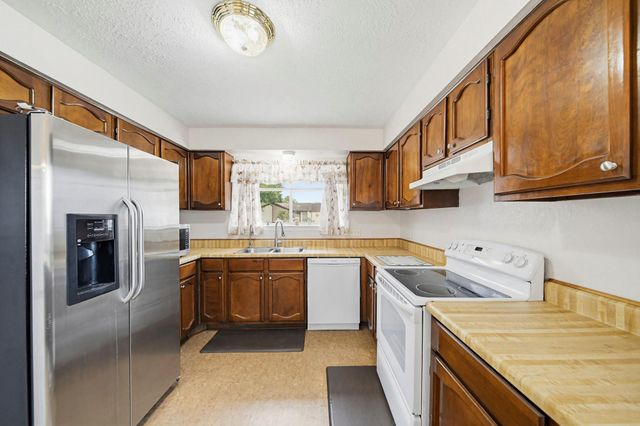 2610 Indian Trail, Deer Park, TX 77536