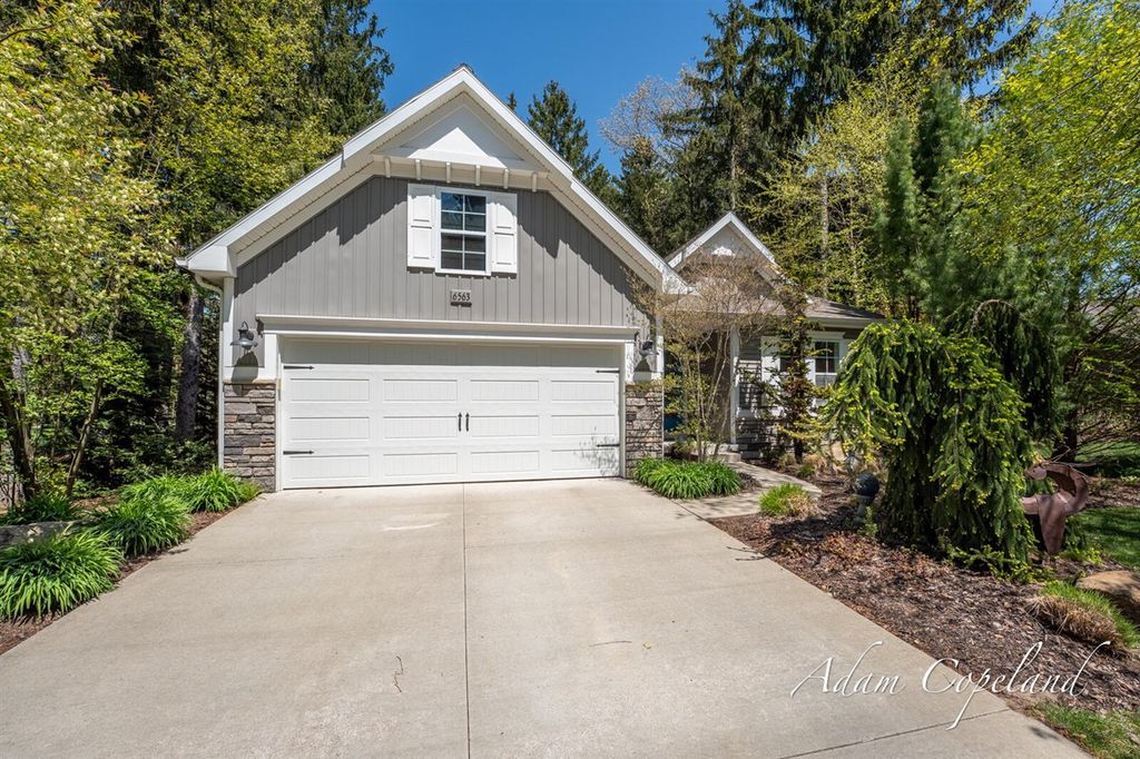 6563 Sanctuary Trail, Saugatuck, MI 49453