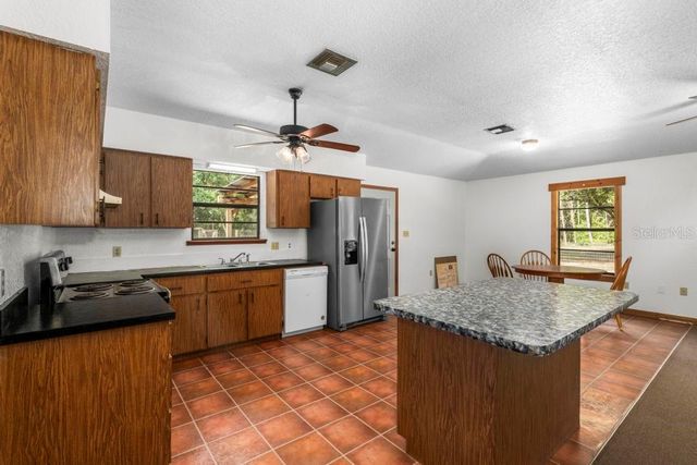 24607 POLAR BEAR ROAD, Paisley, FL 32767