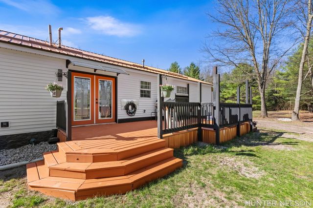 3088 Central Avenue, Muskegon, MI 49445