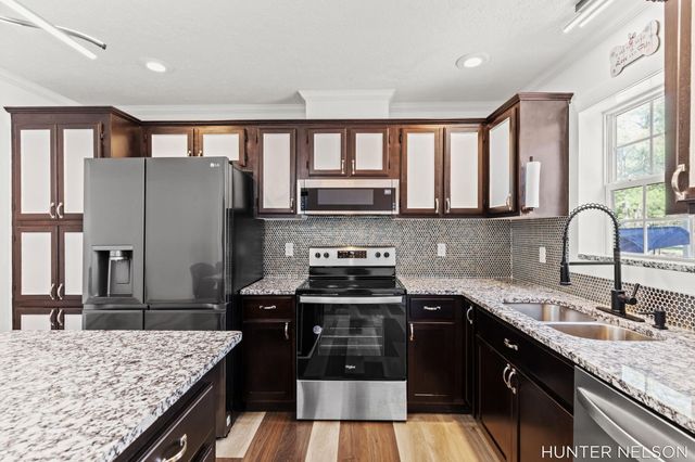 3088 Central Avenue, Muskegon, MI 49445
