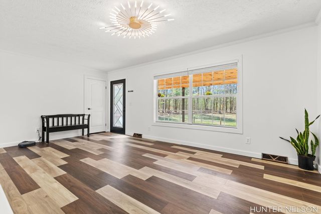 3088 Central Avenue, Muskegon, MI 49445