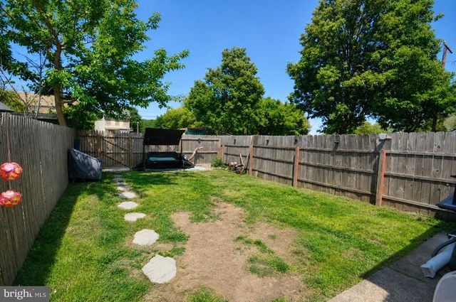 343 PENN ST, Burlington, NJ 08016