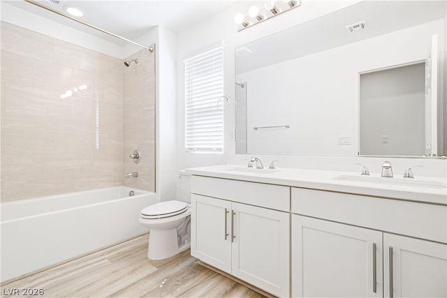 10552 Jade Walk Street, Las Vegas, NV 89179
