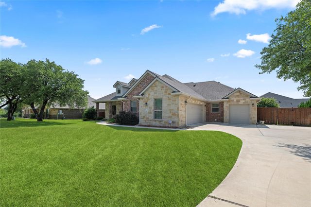 2041 Bella Vita DR, Nolanville, TX 76559