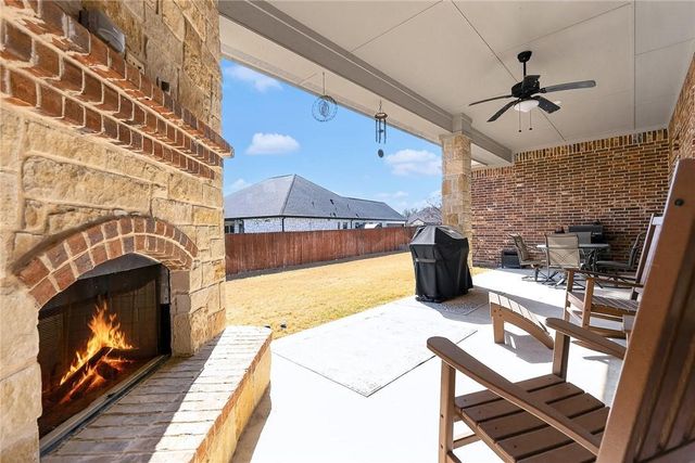 2041 Bella Vita DR, Nolanville, TX 76559