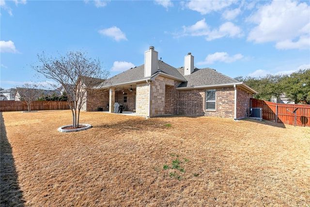 2041 Bella Vita DR, Nolanville, TX 76559