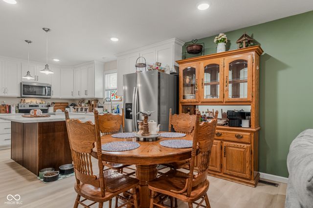 1109 W Vine Street, Brownstown, IN 47220