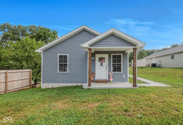 1109 W Vine Street, Brownstown, IN 47220