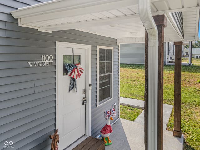 1109 W Vine Street, Brownstown, IN 47220