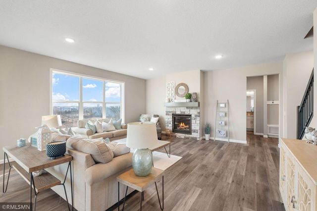 6102 Radford Avenue NE, Otsego, MN 55330