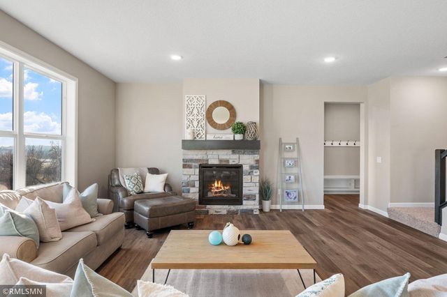 6102 Radford Avenue NE, Otsego, MN 55330