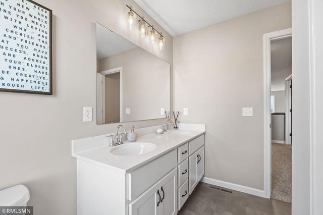 6102 Radford Avenue NE, Otsego, MN 55330