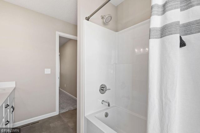 6102 Radford Avenue NE, Otsego, MN 55330