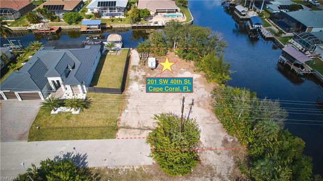 201 SW 40th ST, Cape Coral, FL 33914