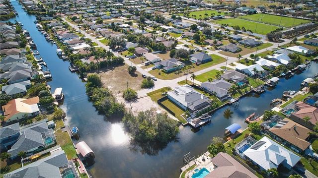 201 SW 40th ST, Cape Coral, FL 33914