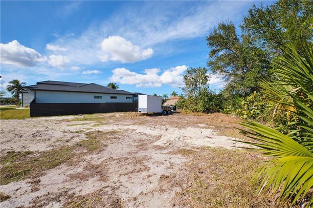 201 SW 40th ST, Cape Coral, FL 33914