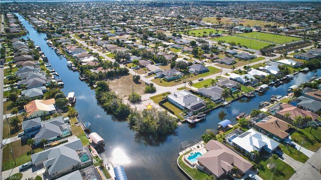 201 SW 40th ST, Cape Coral, FL 33914