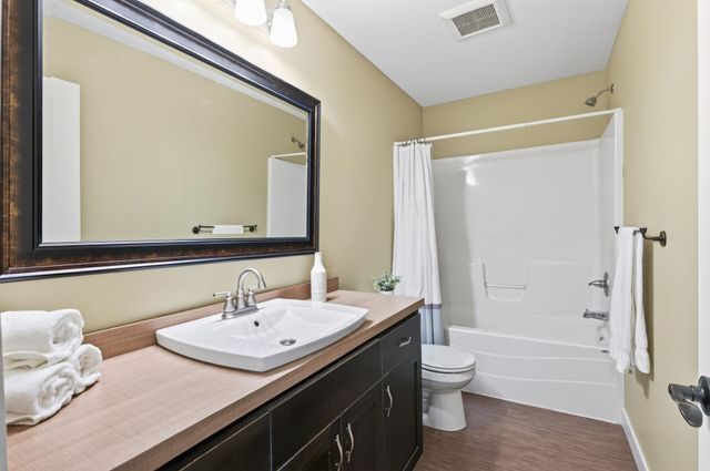 11610 St Andrews Circle, Blaine, MN 55449