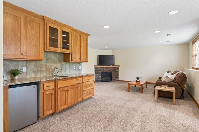 11610 St Andrews Circle, Blaine, MN 55449