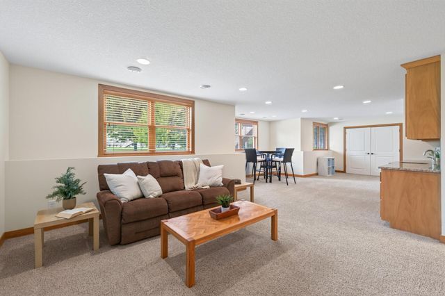11610 St Andrews Circle, Blaine, MN 55449